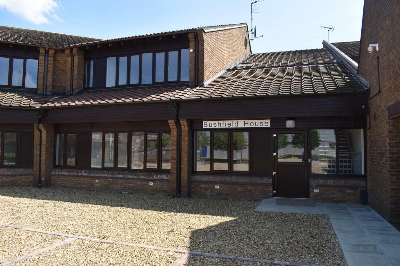 Apartament Bushfield House Peterborough Zewnętrze zdjęcie